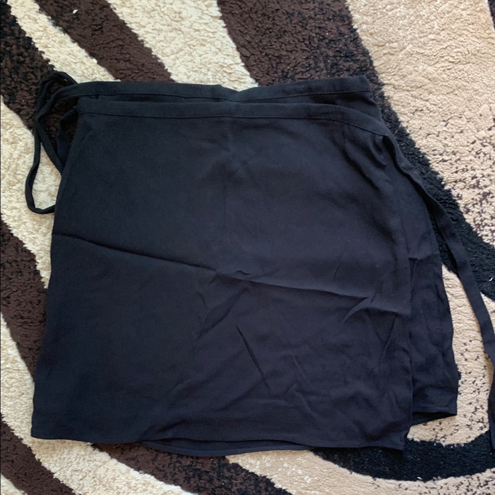 Aritzia - Classic Black Wrap Skirt - Women's Casual Skirt